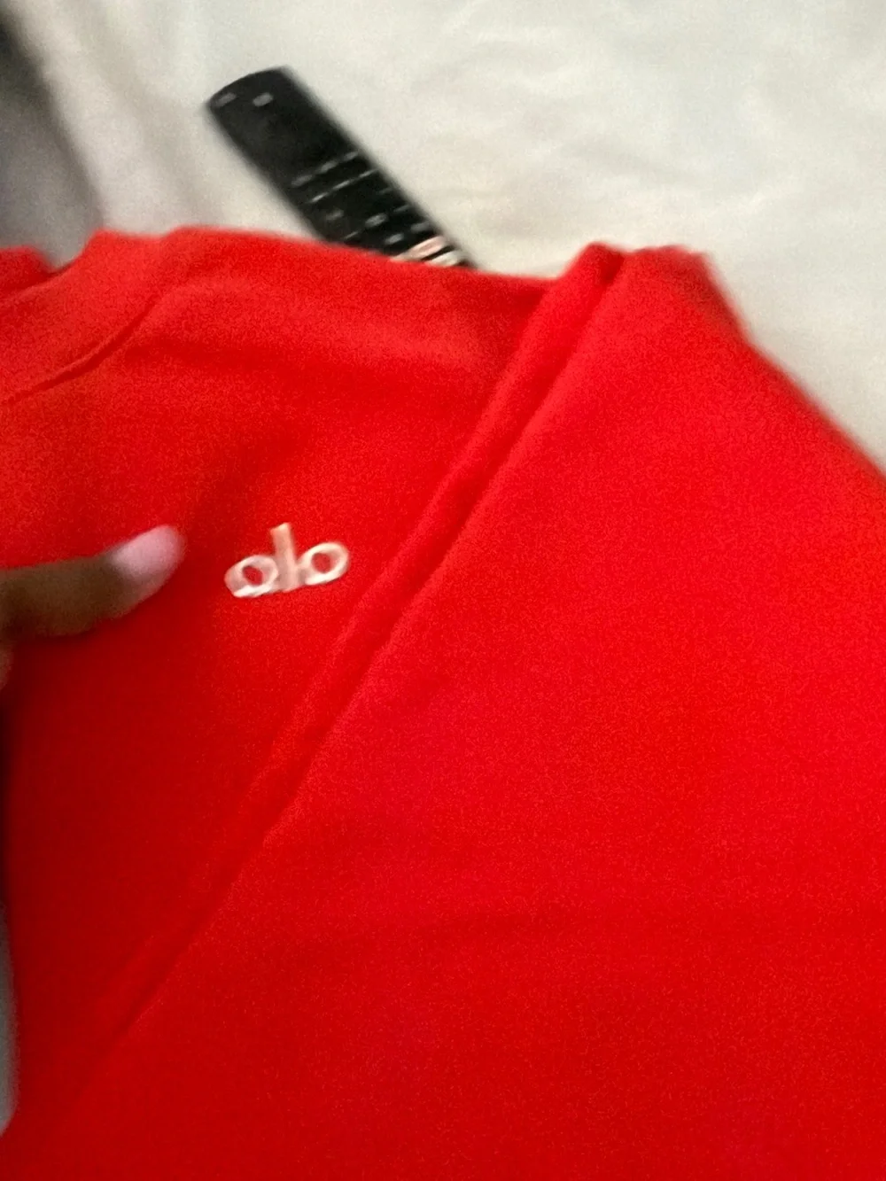 Alo Yoga Cropped Accolade Crewneck - Bright Red SZ M